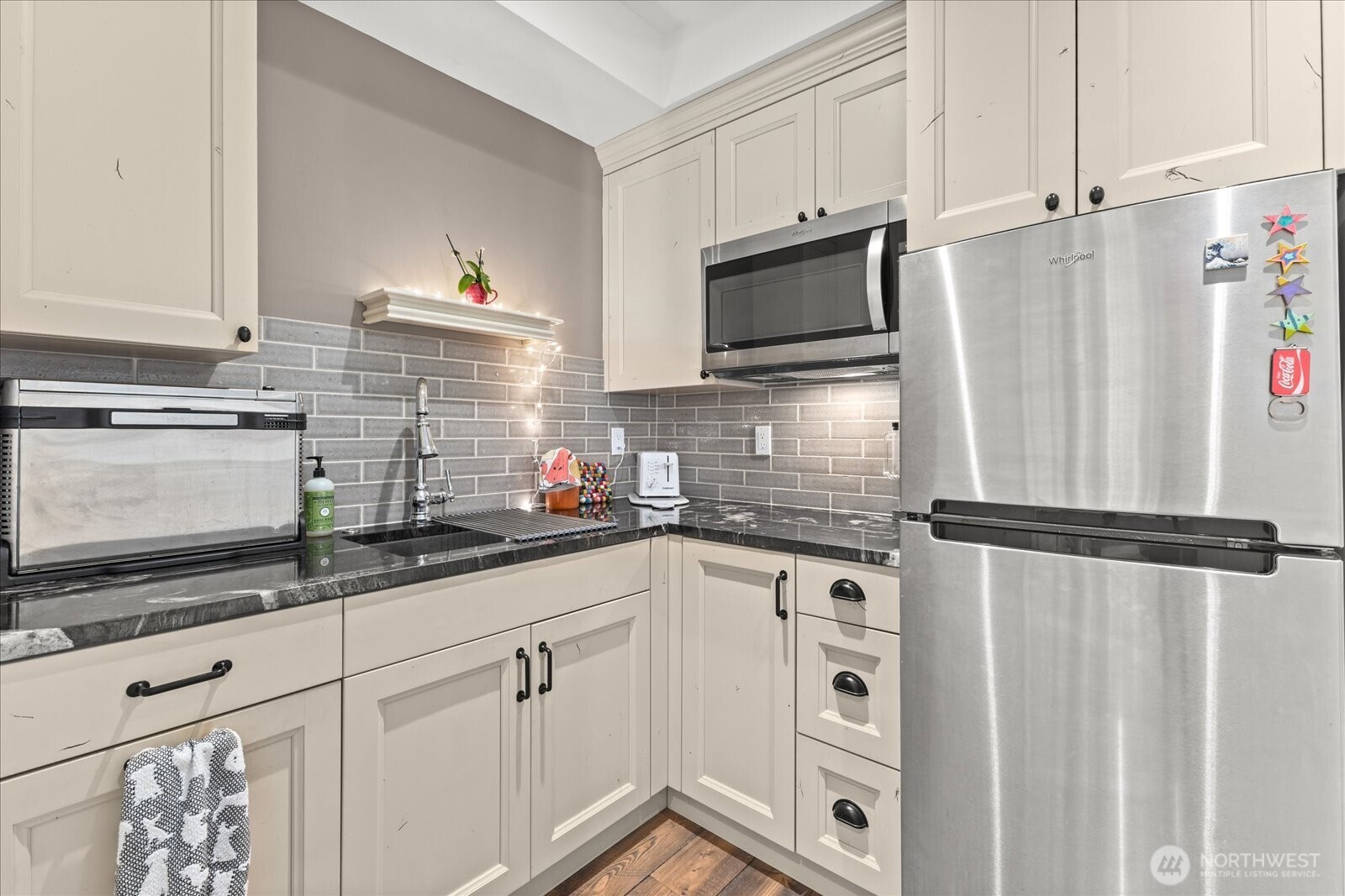 1723 N 128th Street , Seattle, WA 98133-7726