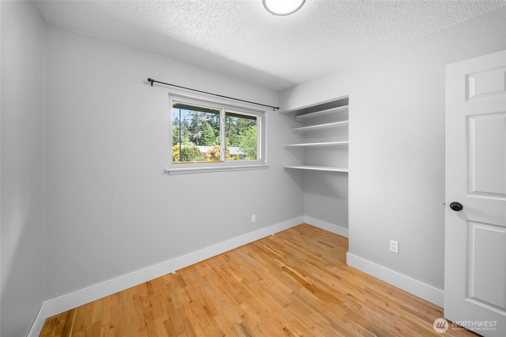 6813 5th Way SE, Lacey, WA 98503