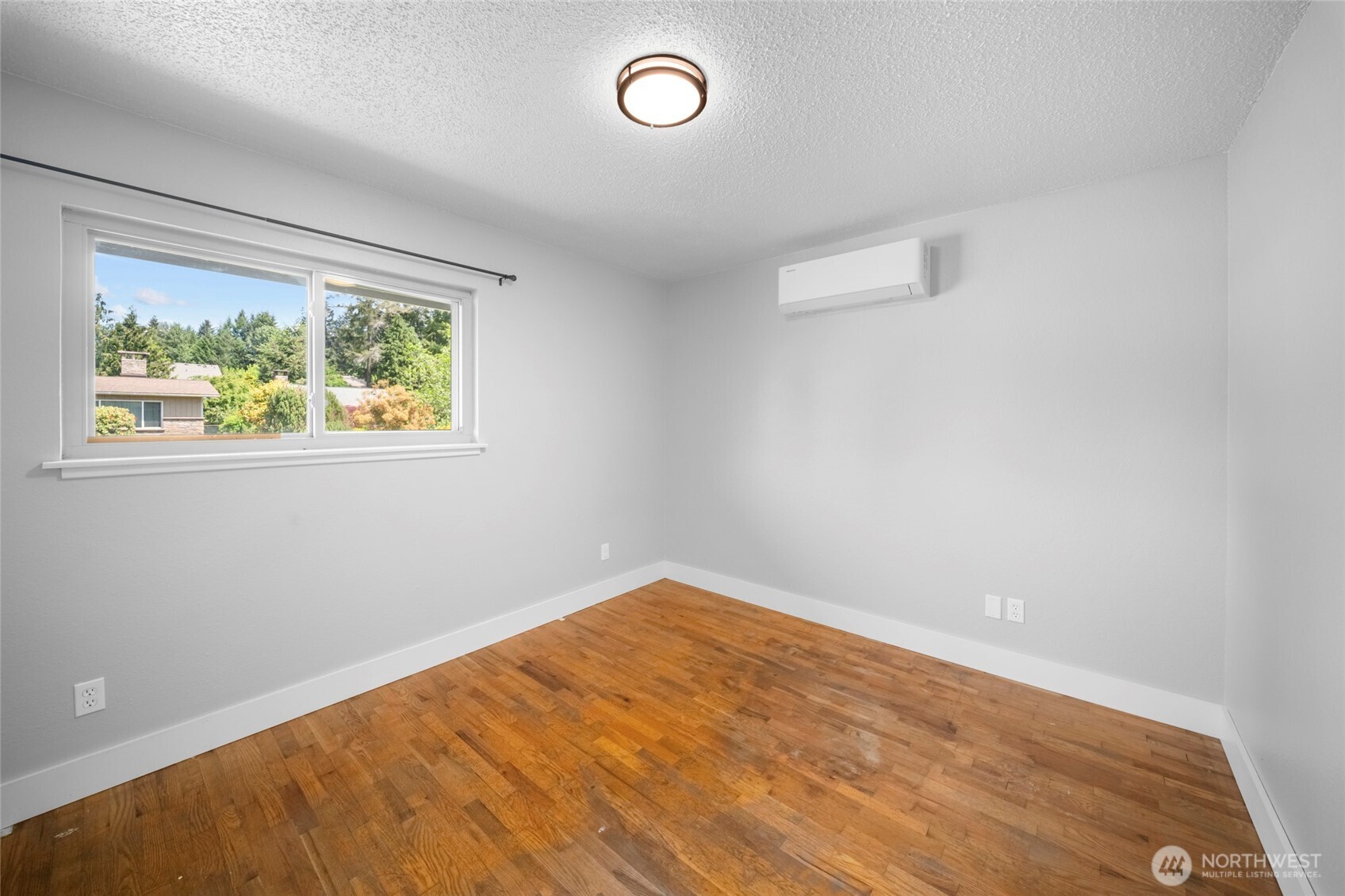 6813 5th Way SE, Lacey, WA 98503