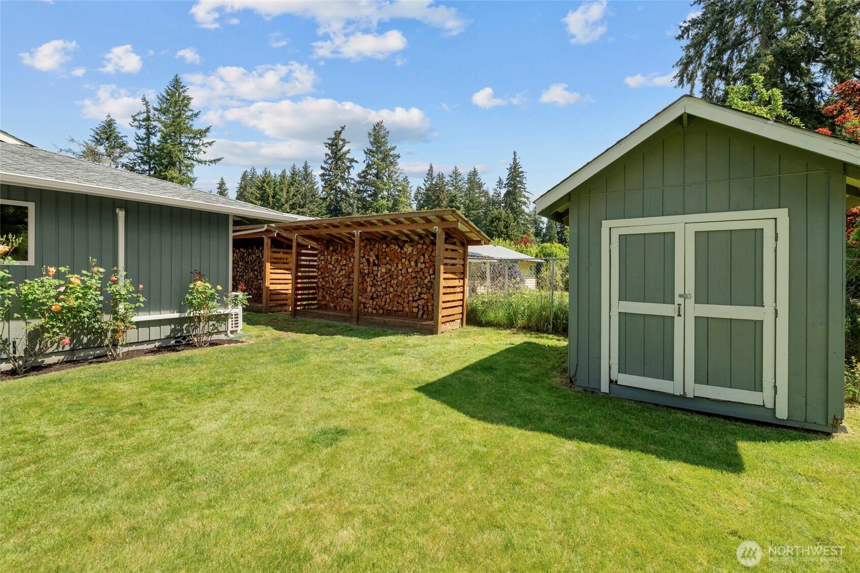 6813 5th Way SE, Lacey, WA 98503