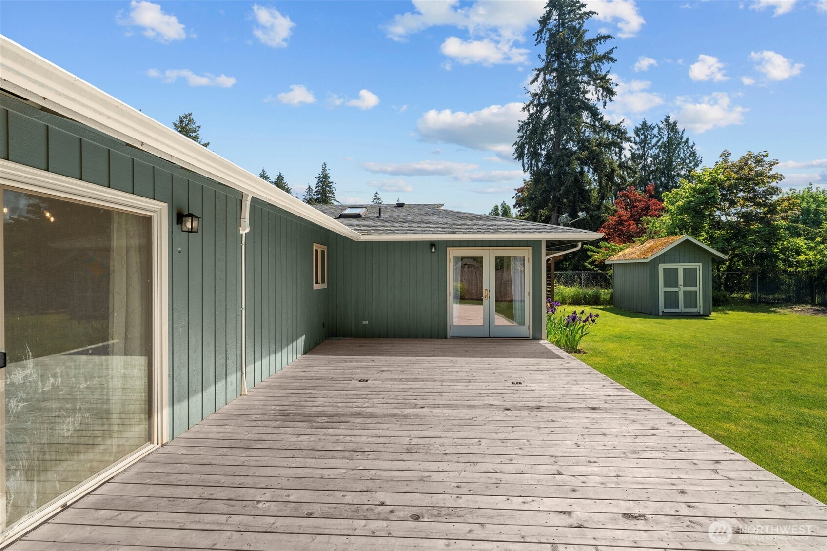 6813 5th Way SE, Lacey, WA 98503