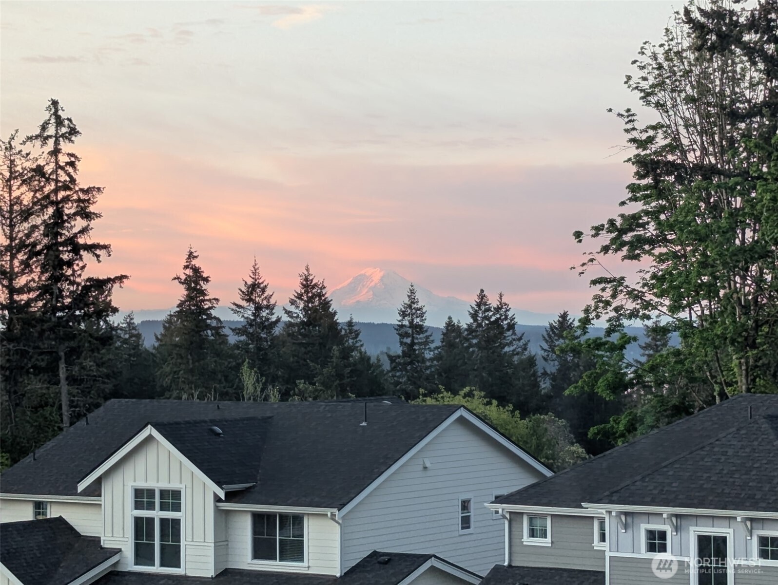 1762 NE Crystallia Court , Poulsbo, WA 98370
