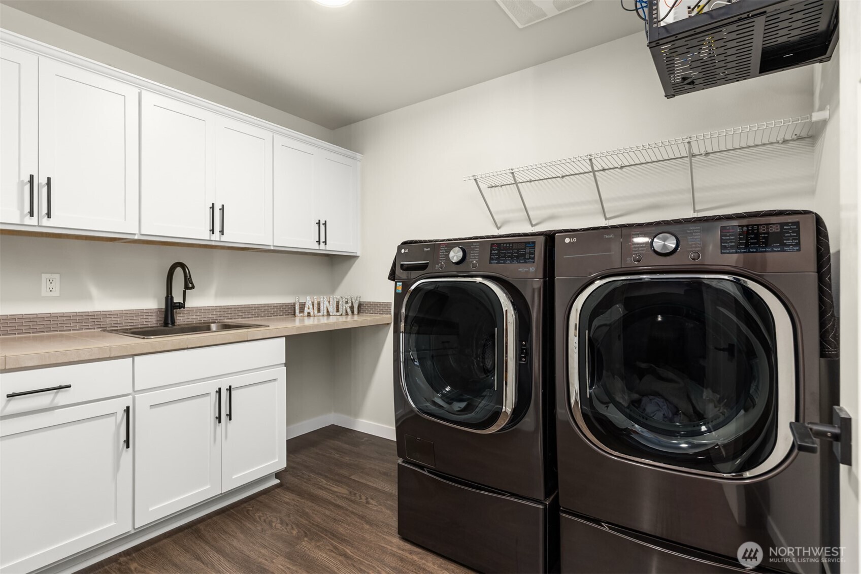 1762 NE Crystallia Court , Poulsbo, WA 98370