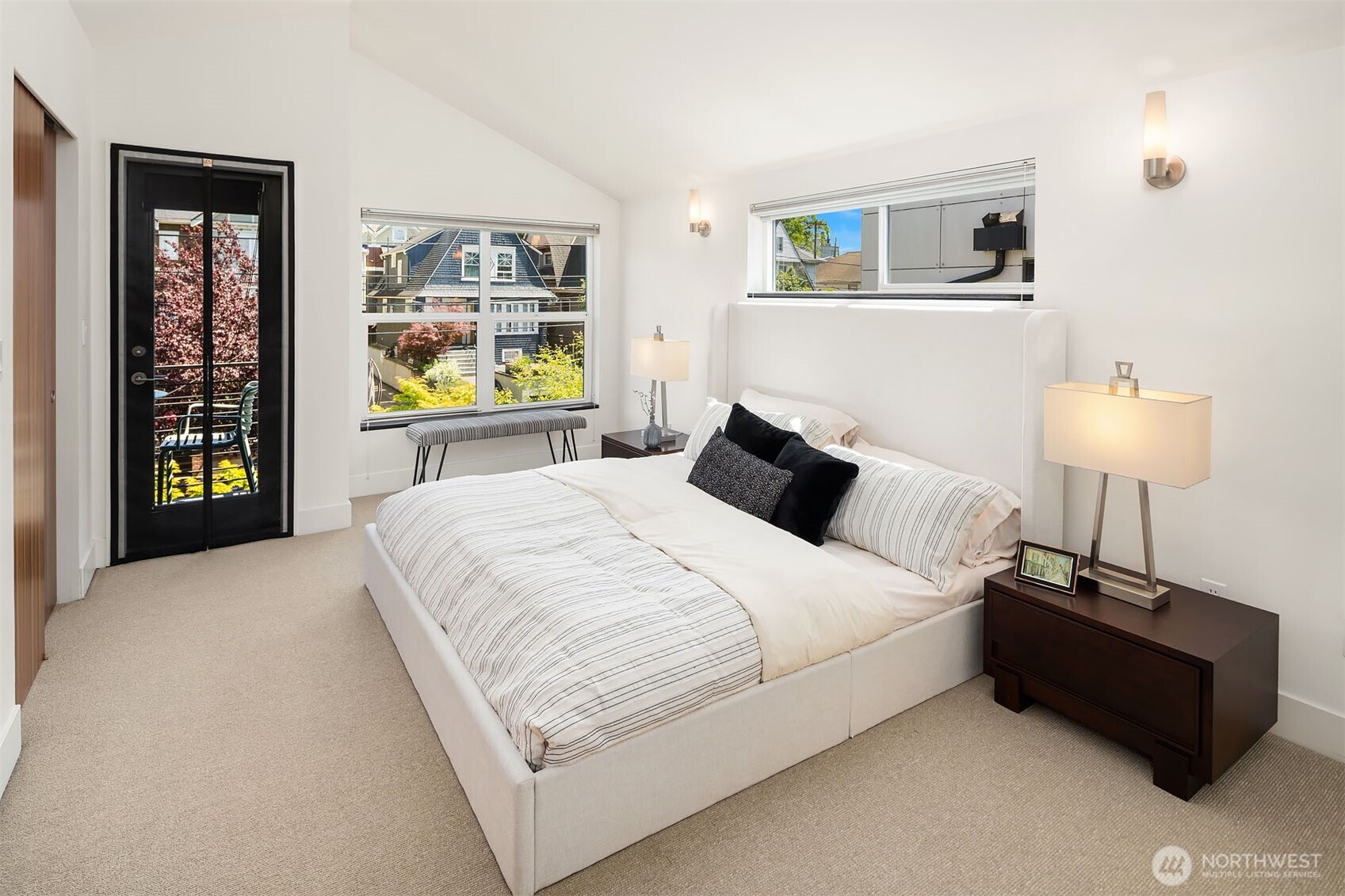 219 12th Avenue E #A, Seattle, WA 98102
