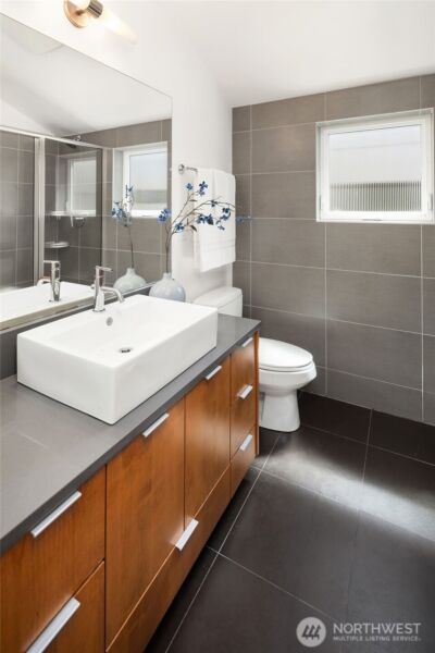 219 12th Avenue E #A, Seattle, WA 98102 - Photo 18