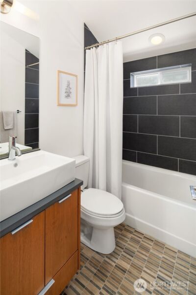 219 12th Avenue E #A, Seattle, WA 98102 - Photo 20