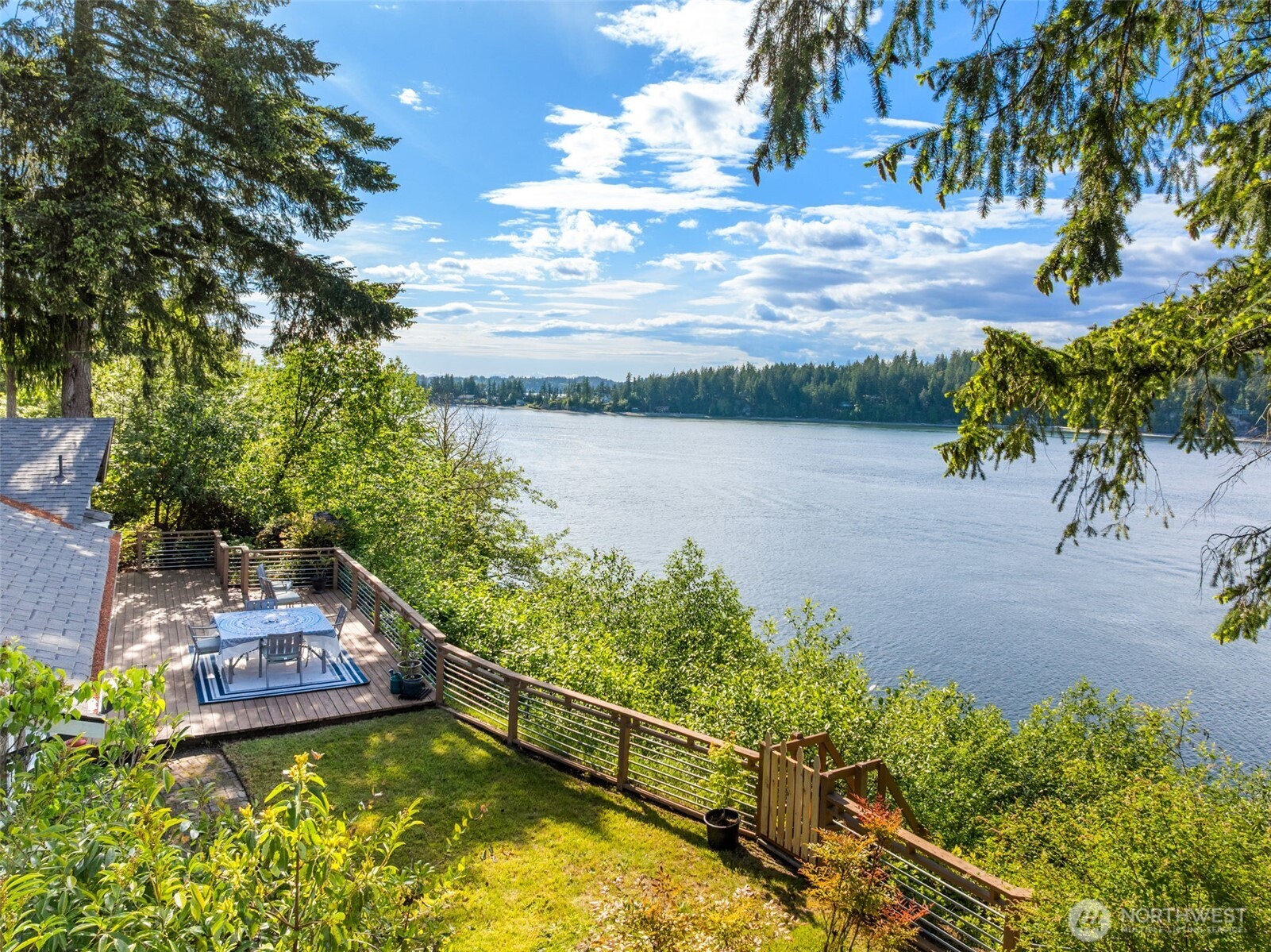 2812 Fishtrap Road NE, Olympia, WA 98506