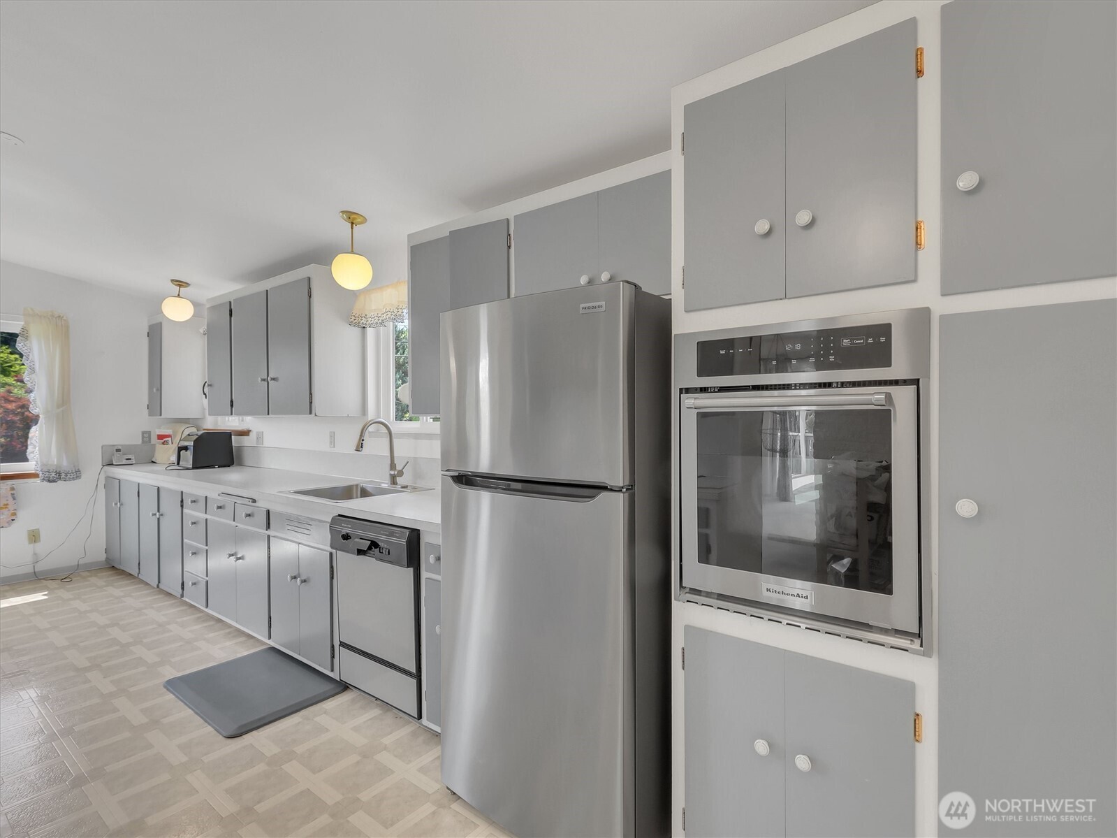 6512 NE 196th Street , Kenmore, WA 98028