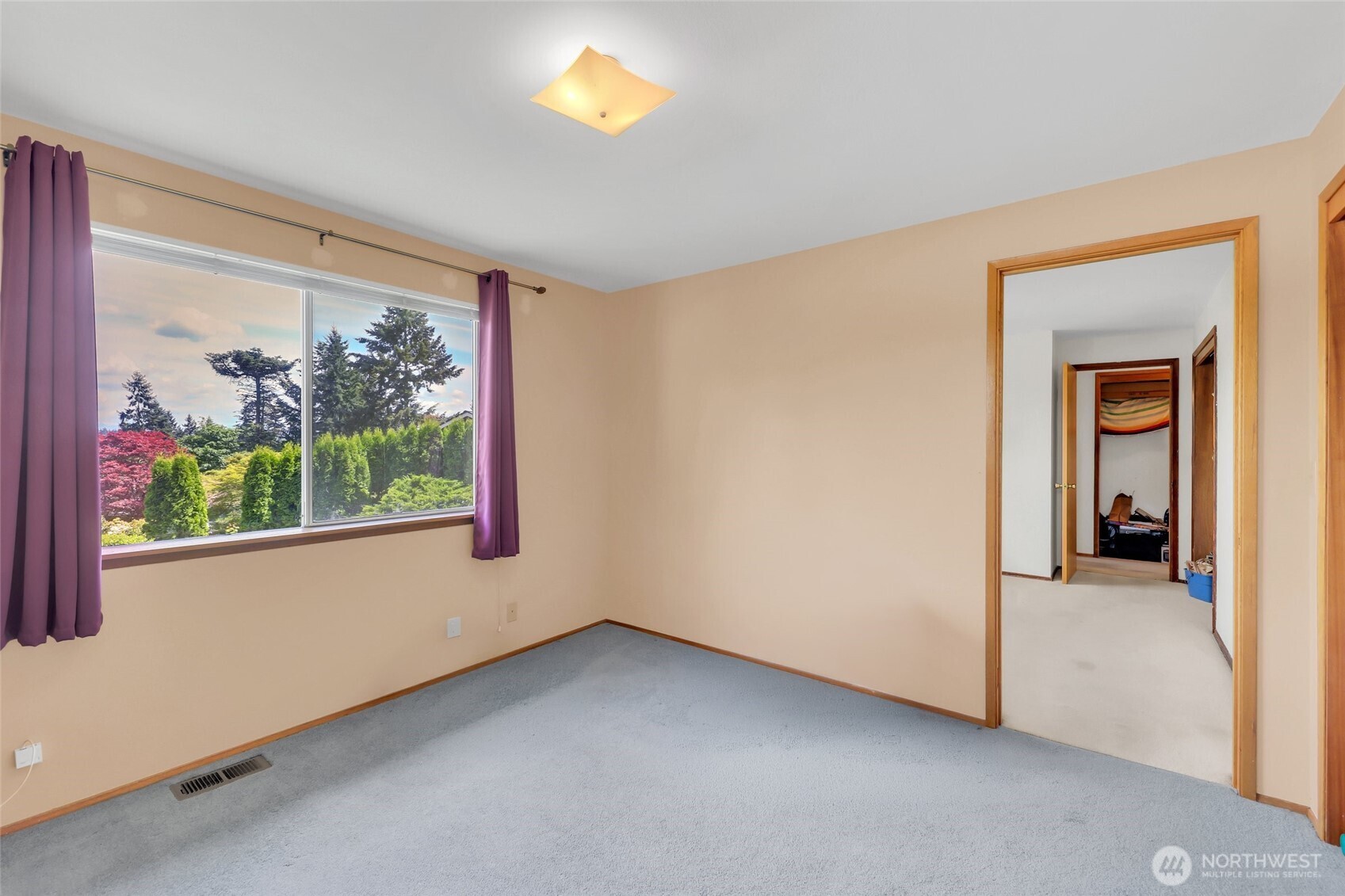 6512 NE 196th Street , Kenmore, WA 98028