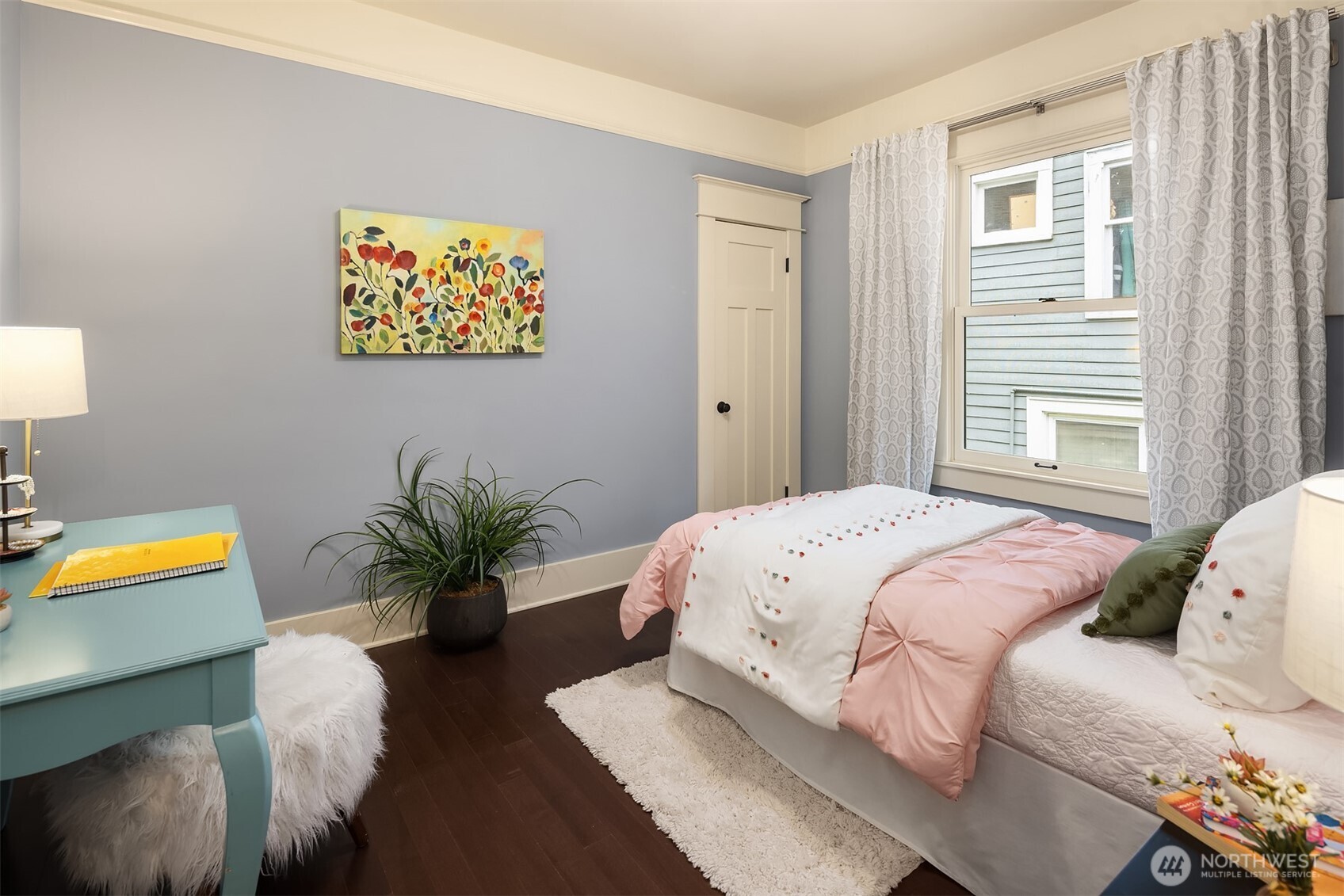 4018 2nd Avenue NE, Seattle, WA 98105