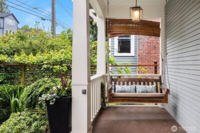 4018 2nd Avenue NE, Seattle, WA 98105 - Photo 3