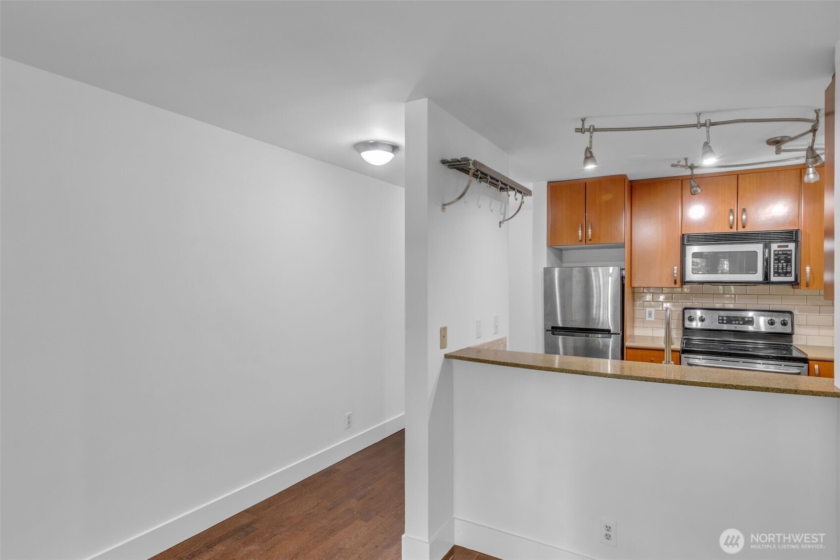 3401 Wallingford Avenue N #210, Seattle, WA 98103-9068