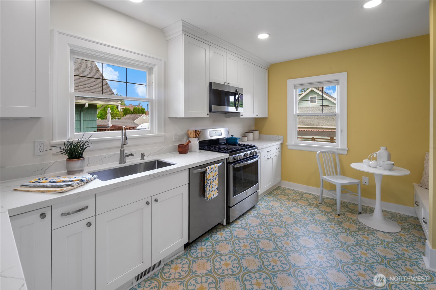 7529 32nd Avenue NW, Seattle, WA 98117