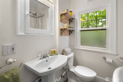 7529 32nd Avenue NW, Seattle, WA 98117 - Photo 22