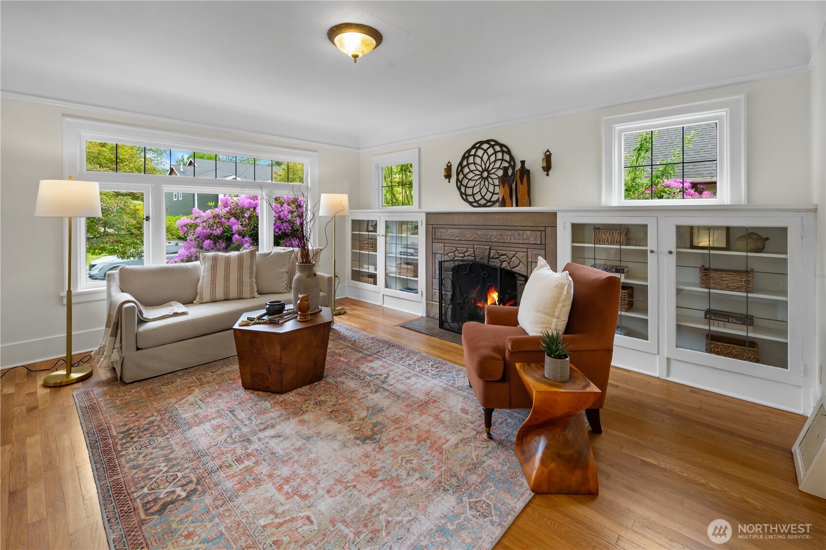 7529 32nd Avenue NW, Seattle, WA 98117