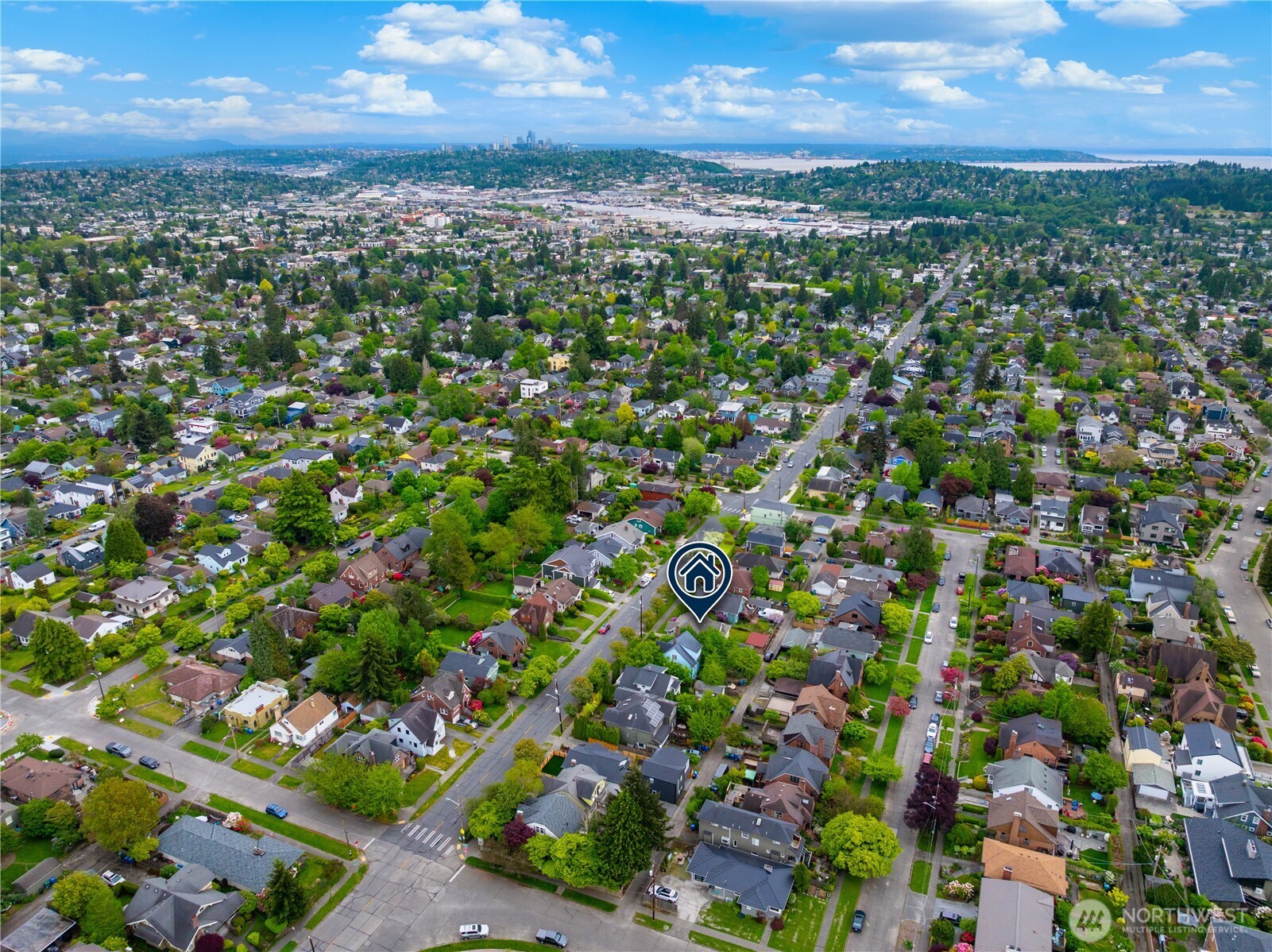 7529 32nd Avenue NW, Seattle, WA 98117
