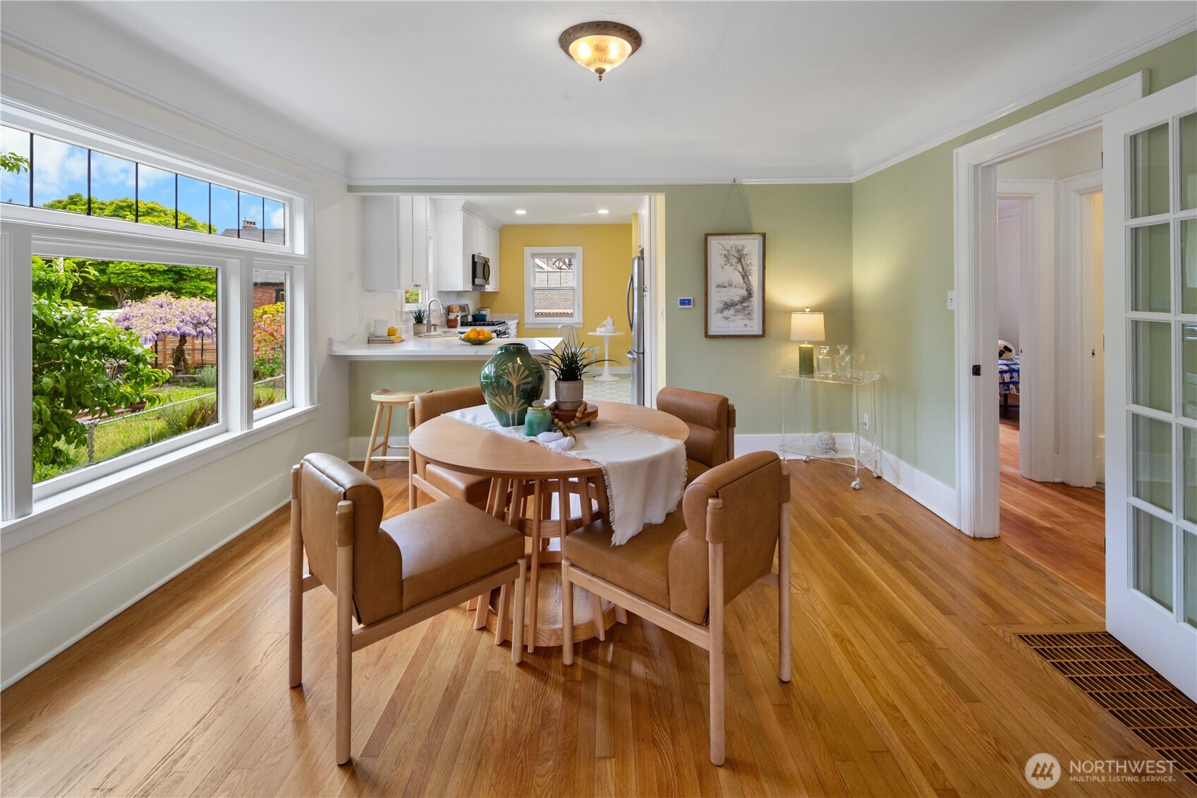 7529 32nd Avenue NW, Seattle, WA 98117