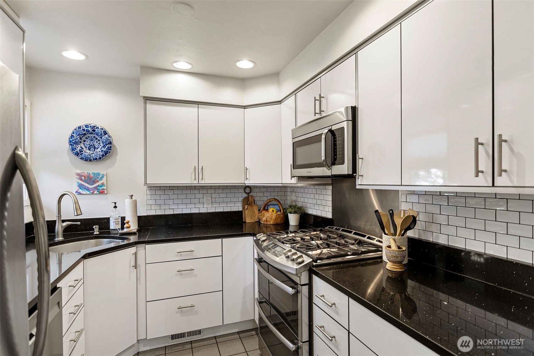10800 Glen Acres Drive S #T16, Seattle, WA 98168
