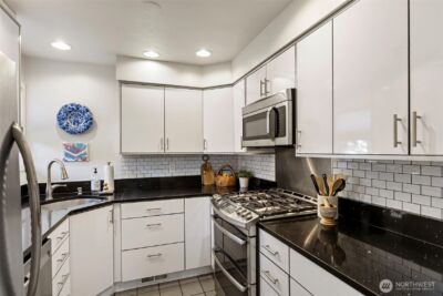 10800 Glen Acres Drive S #T16, Seattle, WA 98168 - Photo 12