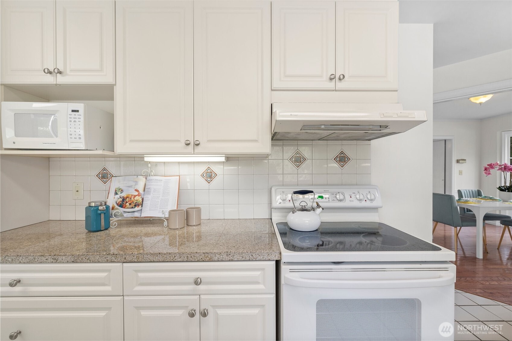 2926 W Blaine Street , Seattle, WA 98199
