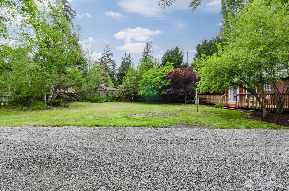 17631 Old Barn Road SE, Yelm, WA 98597