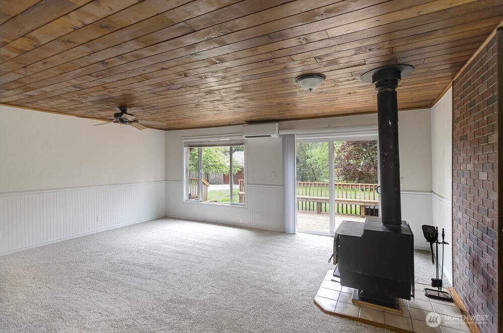 17631 Old Barn Road SE, Yelm, WA 98597