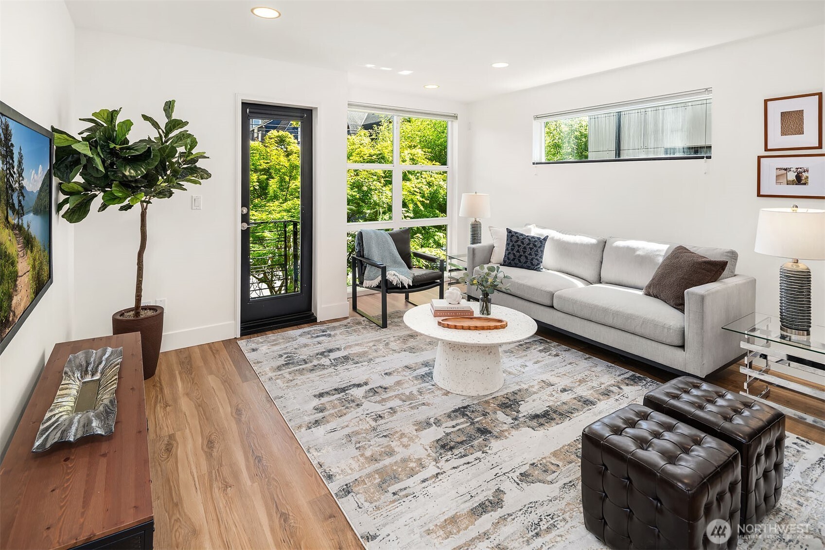 219 12th Avenue E #A, Seattle, WA 98102