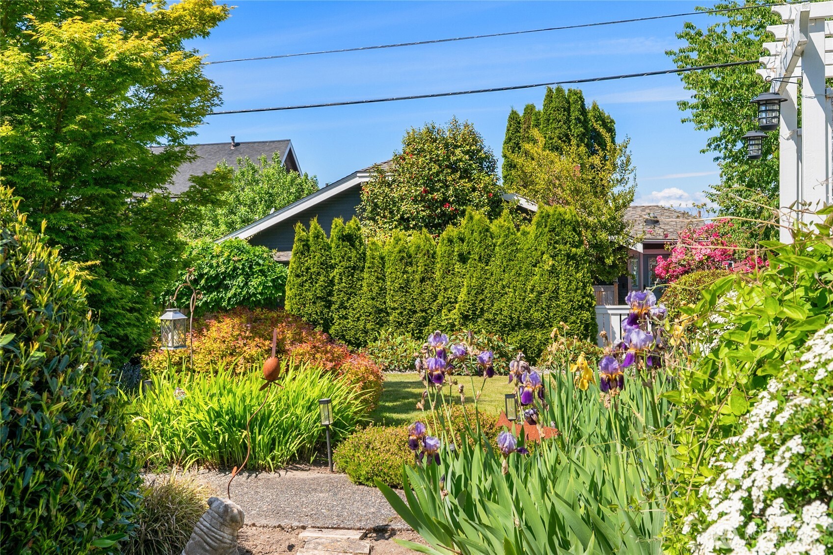 4409 SW Dawson Street , Seattle, WA 98136