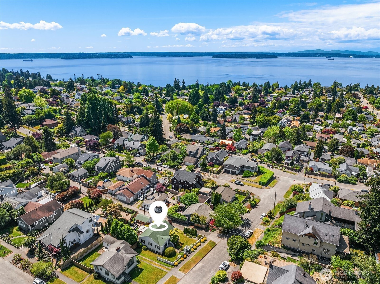 4409 SW Dawson Street , Seattle, WA 98136