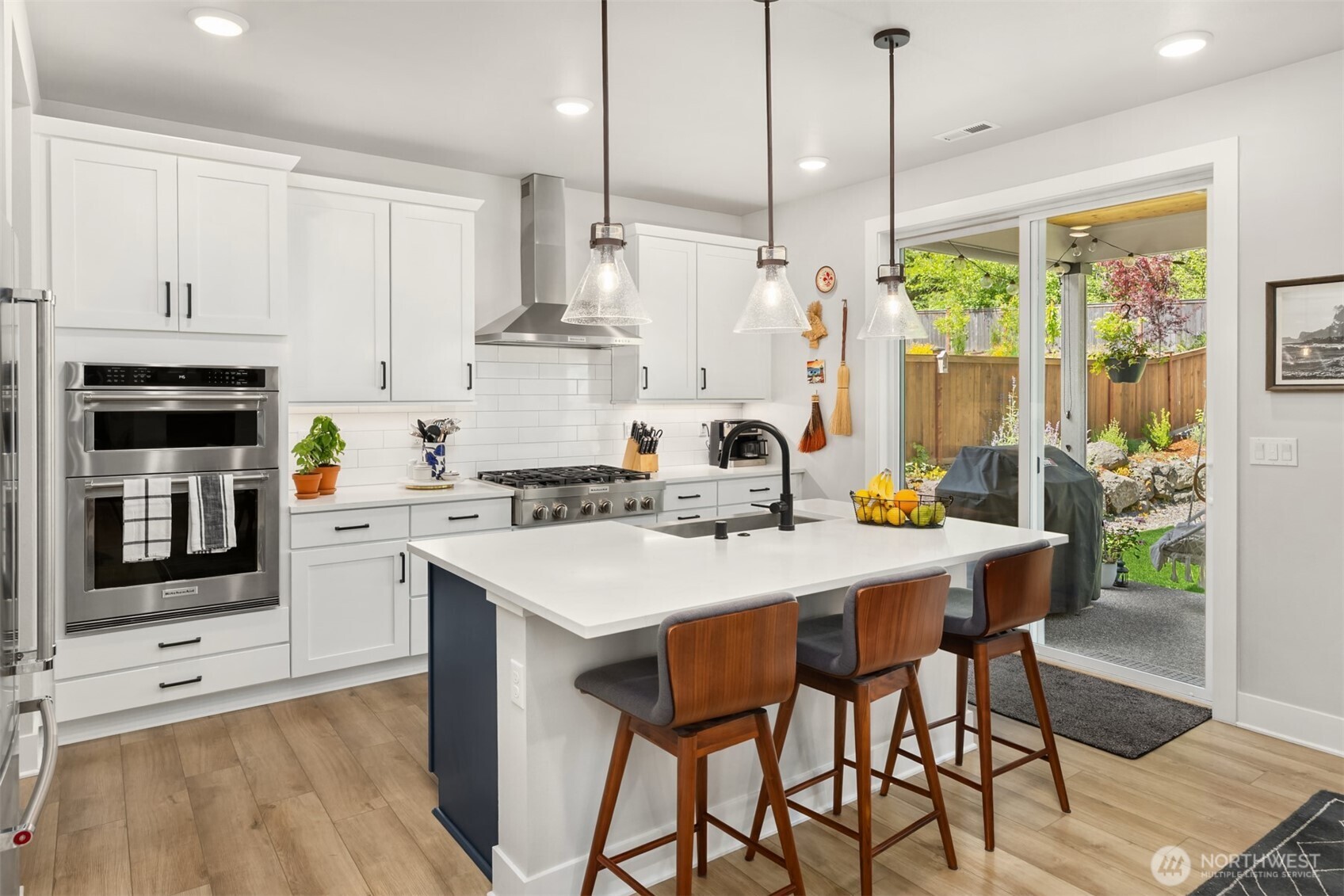 18553 Sawgrass Drive NE, Poulsbo, WA 98370