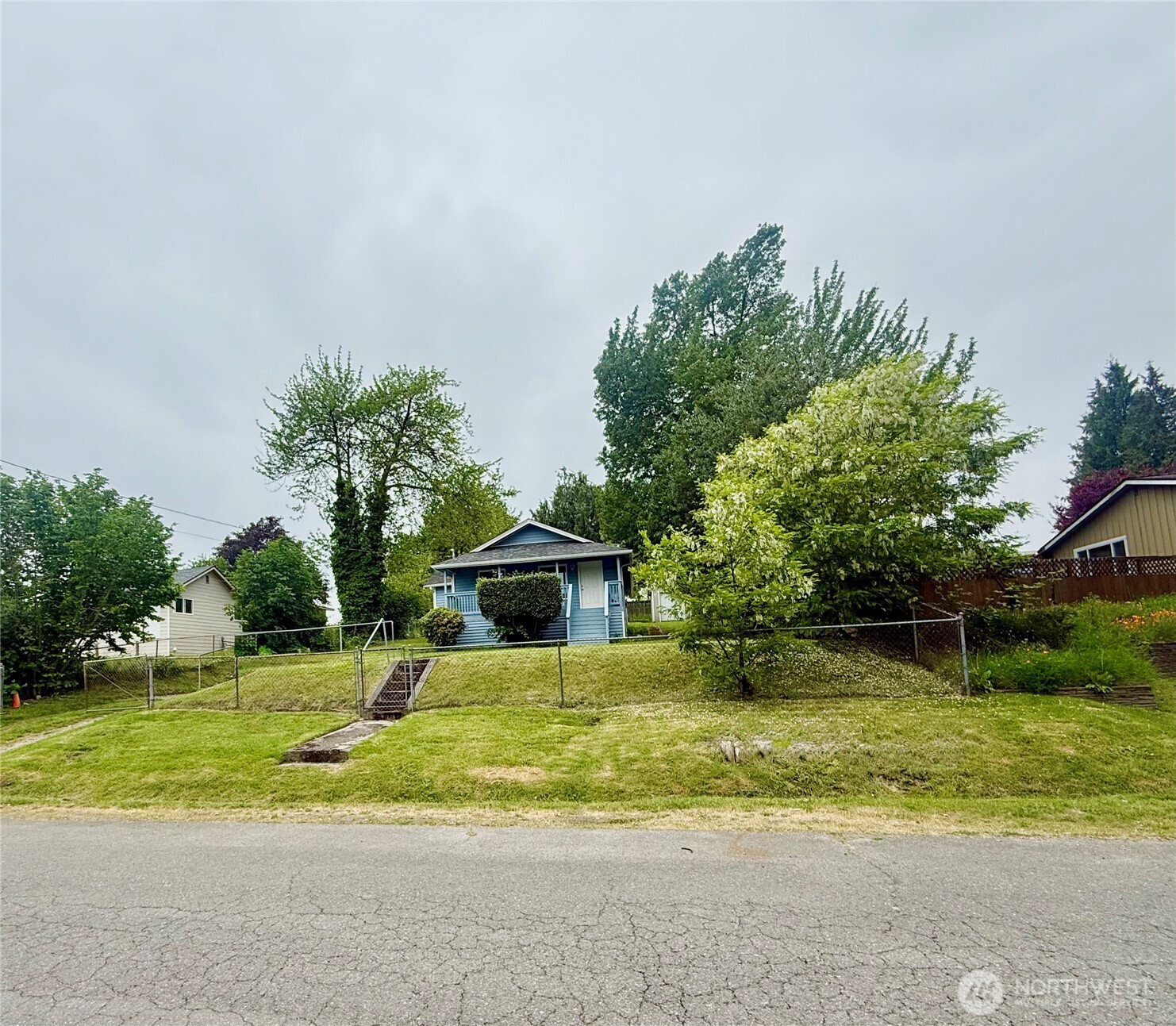 11049 18th Avenue SW, Seattle, WA 98146