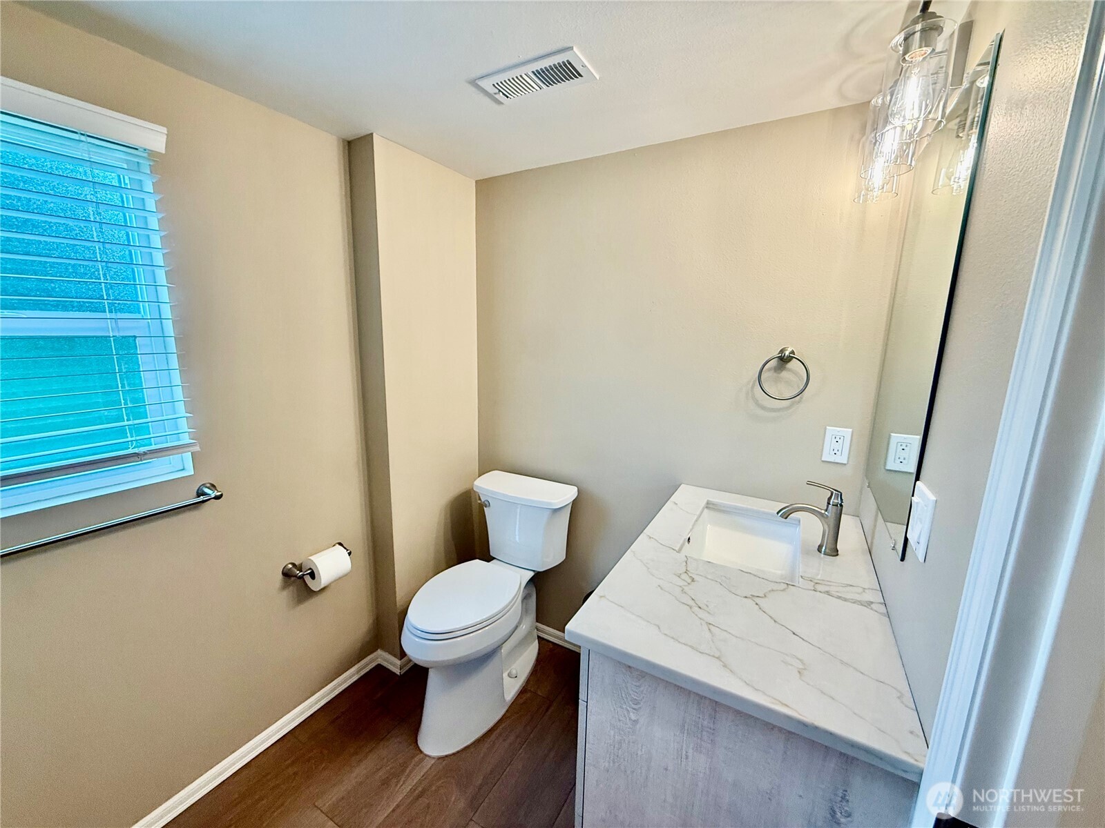 11049 18th Avenue SW, Seattle, WA 98146