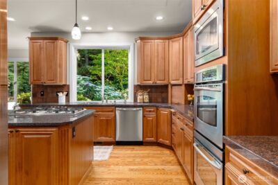 9545 NE Idel Weis Court , Bainbridge Island, WA 98110 - Photo 12