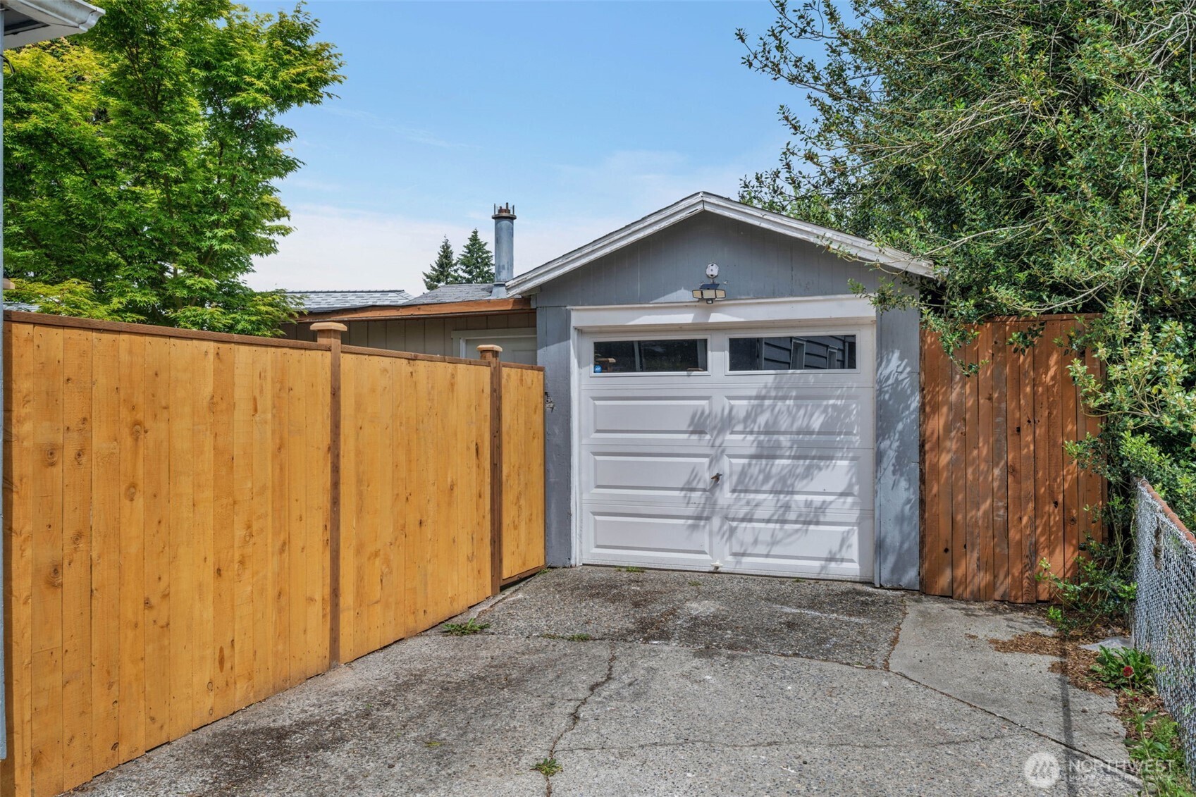 6904 S 124th Street , Seattle, WA 98178