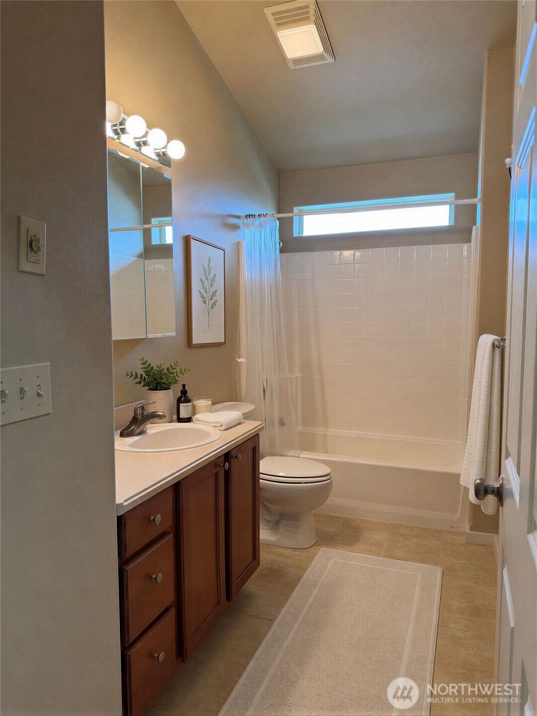 978 Point Brown Avenue SE #7, Ocean Shores, WA 98569