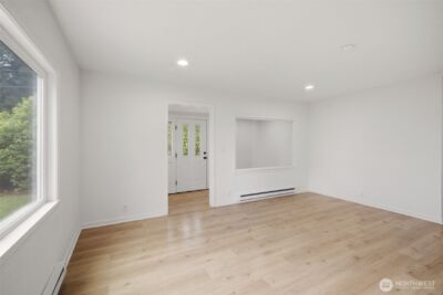 2604 S 122nd Street , Seattle, WA 98168 - Photo 5