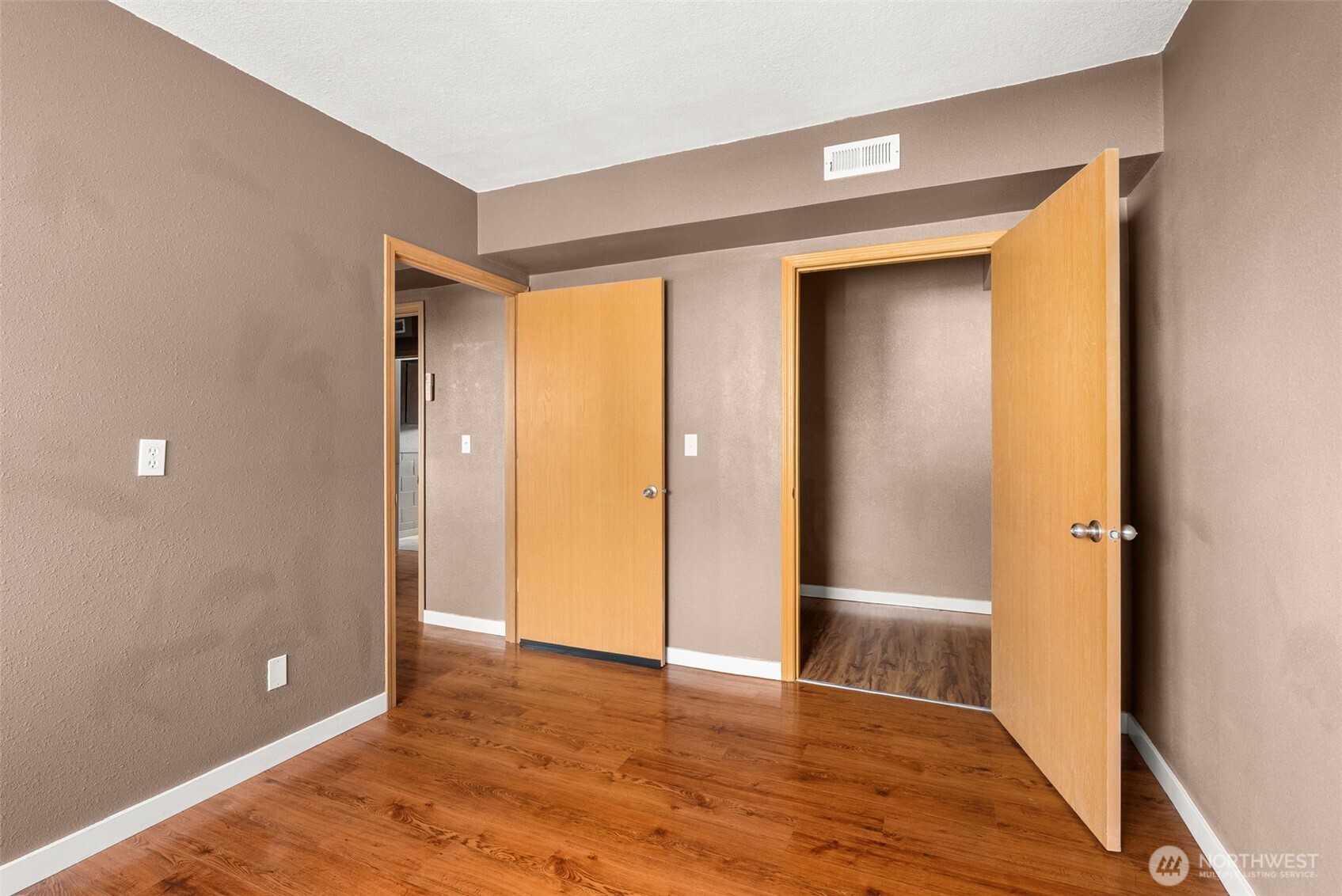 1805 Cooks Hill Road , Centralia, WA 98531