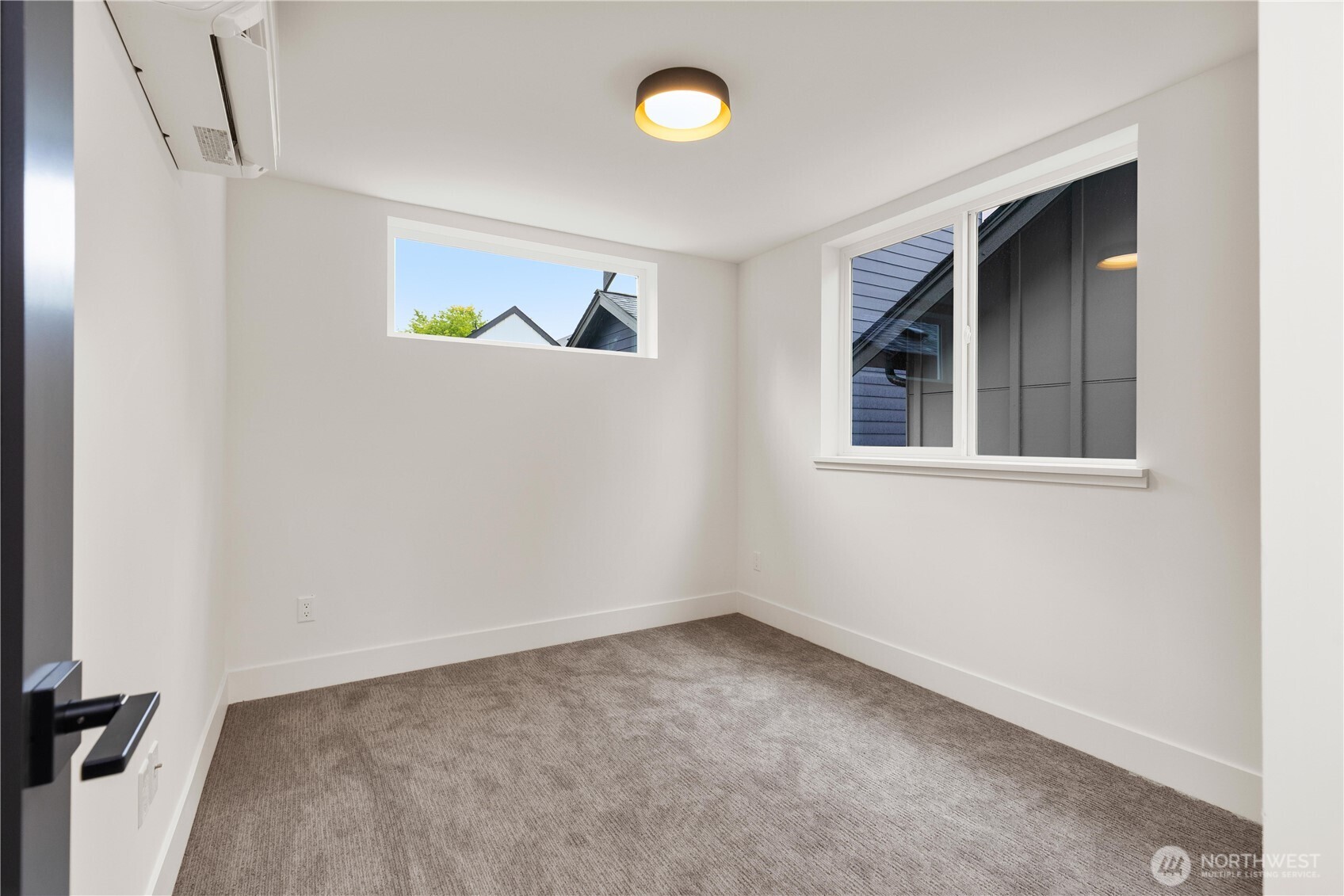 12032 Hiram Place NE, Seattle, WA 98125