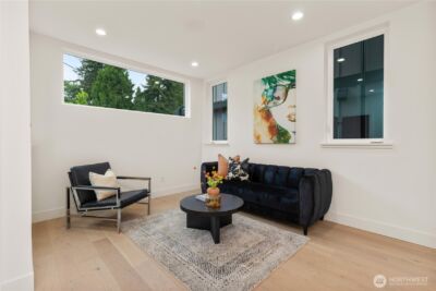 12032 Hiram Place NE, Seattle, WA 98125 - Photo 4