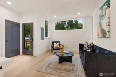 12032 Hiram Place NE, Seattle, WA 98125 - Photo 5