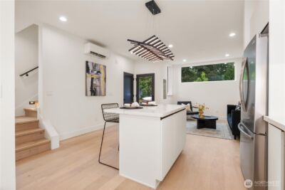 12032 Hiram Place NE, Seattle, WA 98125 - Photo 9