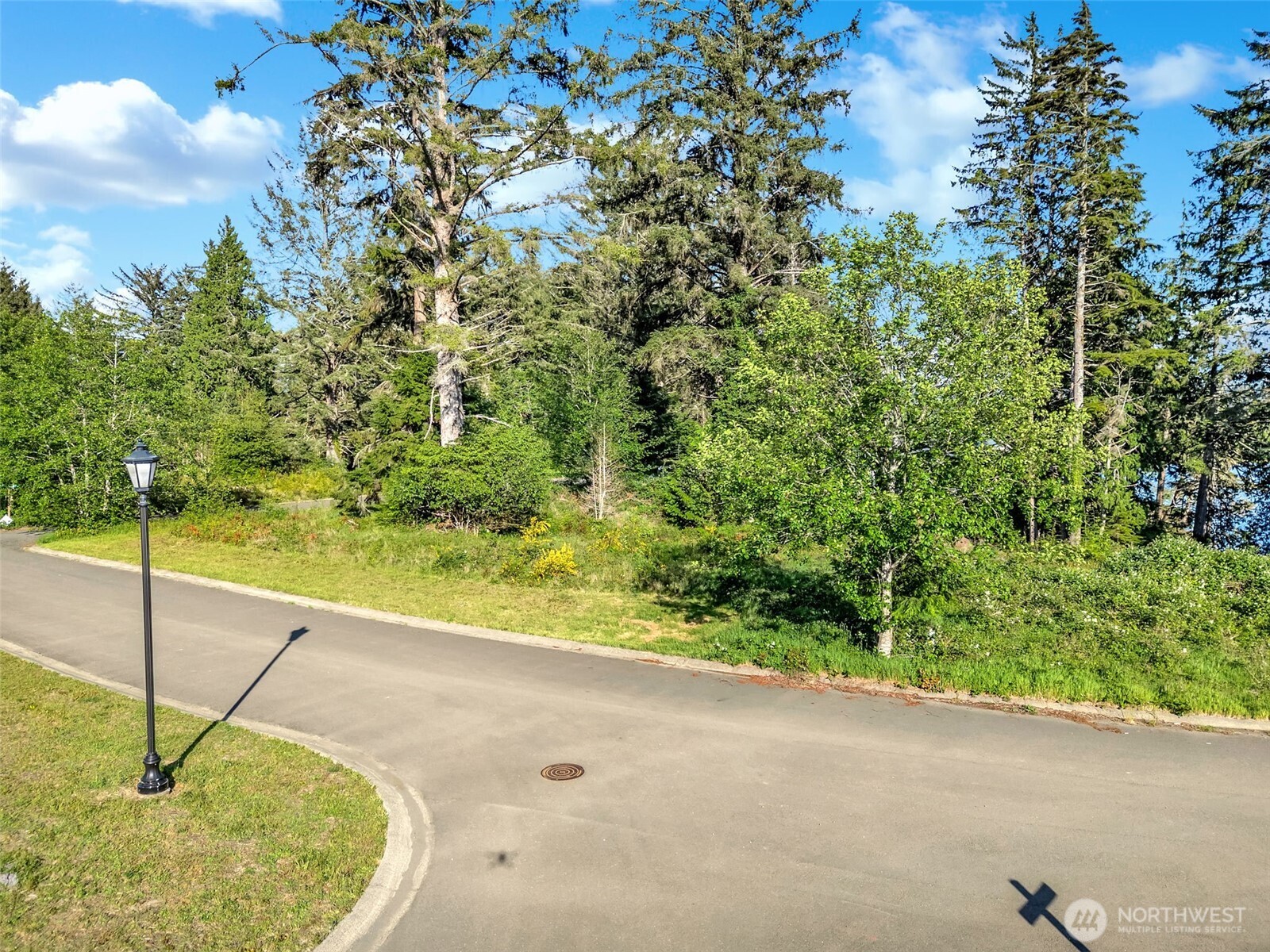 10 Sunrise Lane , South Bend, WA 98586