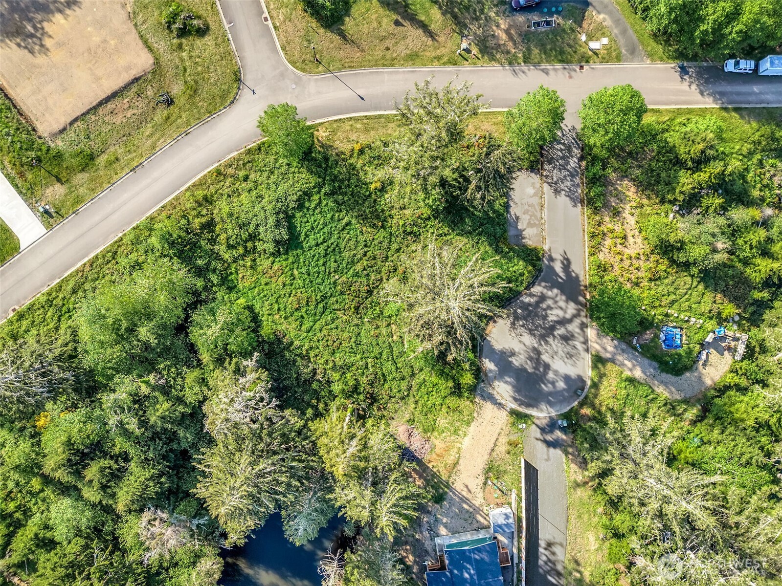 10 Sunrise Lane , South Bend, WA 98586
