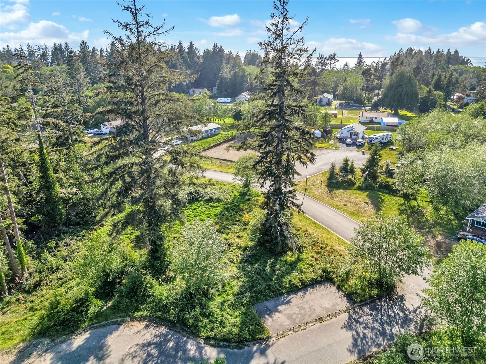 10 Sunrise Lane , South Bend, WA 98586