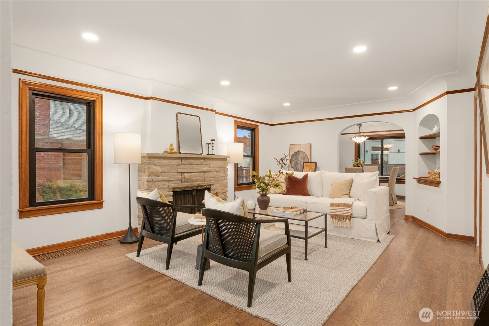821 NW 57TH Street , Seattle, WA 98107-2831