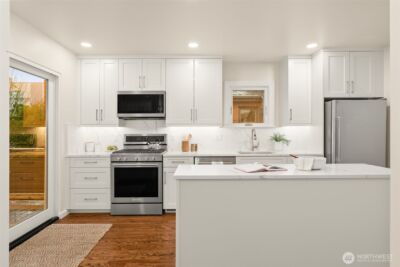 821 NW 57TH Street , Seattle, WA 98107-2831 - Photo 8