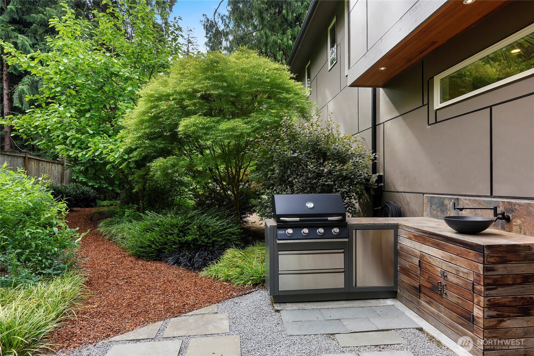 8587 Springridge Road NE, Bainbridge Island, WA 98110