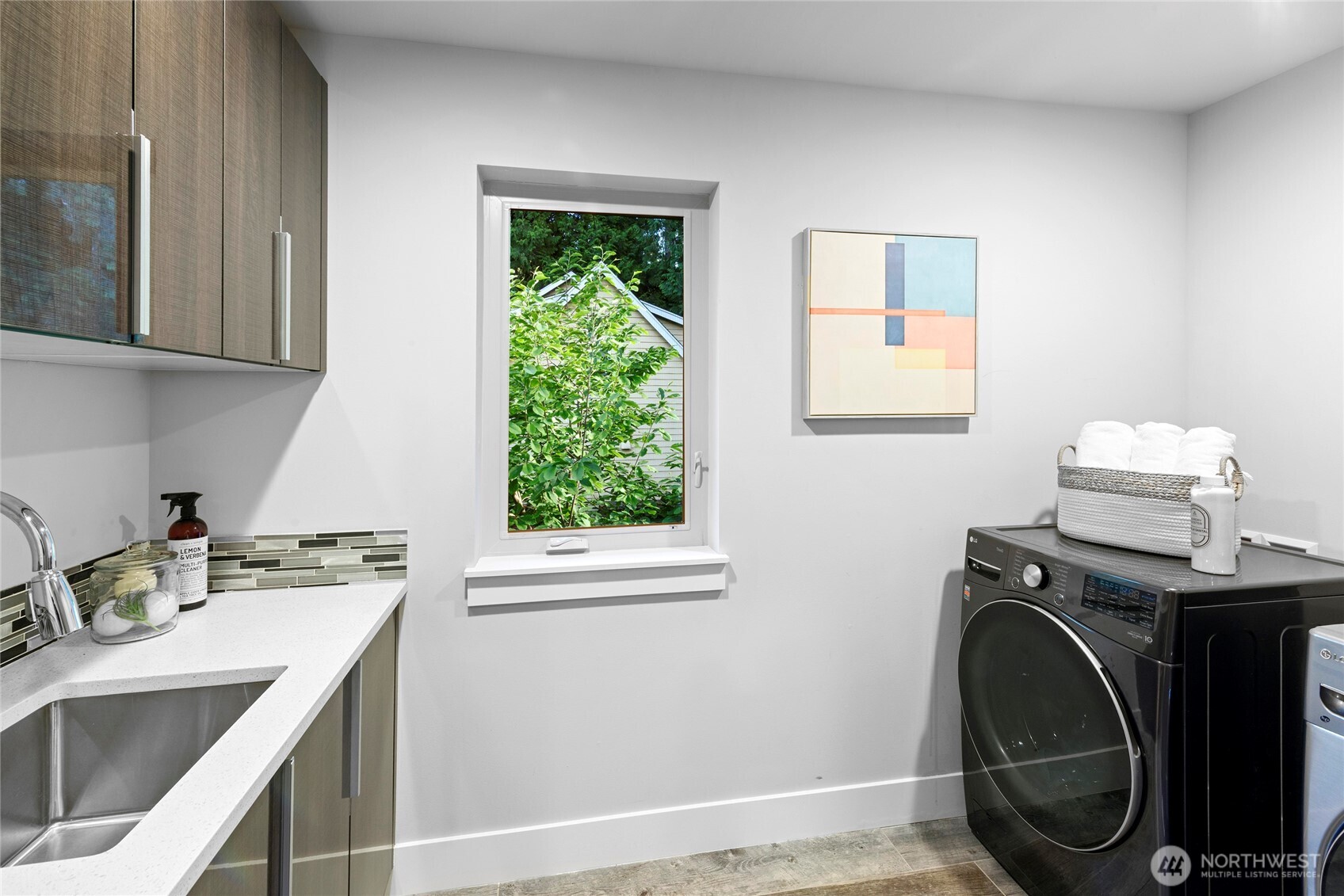 8587 Springridge Road NE, Bainbridge Island, WA 98110