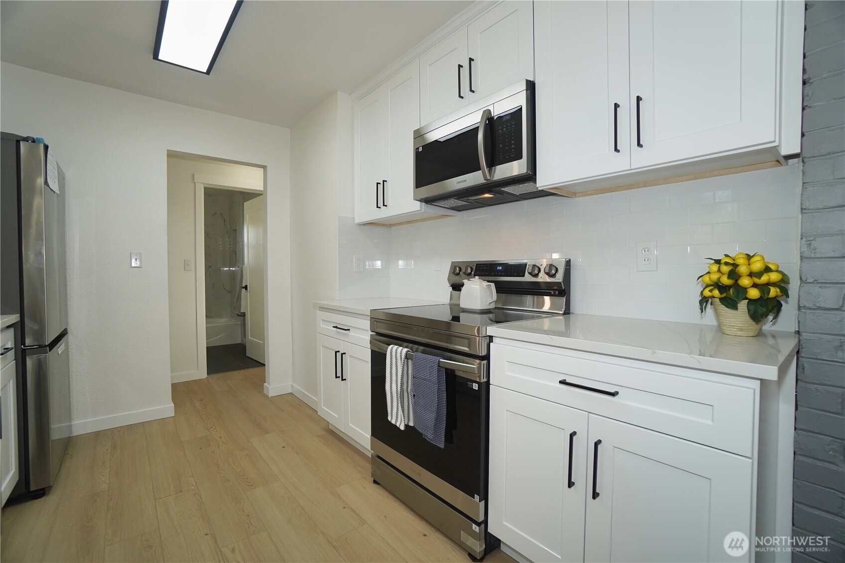 10746 63rd Avenue S, Seattle, WA 98178