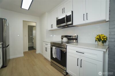 10746 63rd Avenue S, Seattle, WA 98178 - Photo 11